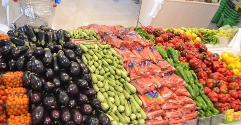 انخفاضات ملموسة على أسعار الخضار انخفاضات ملموسة على أسعار الخضار