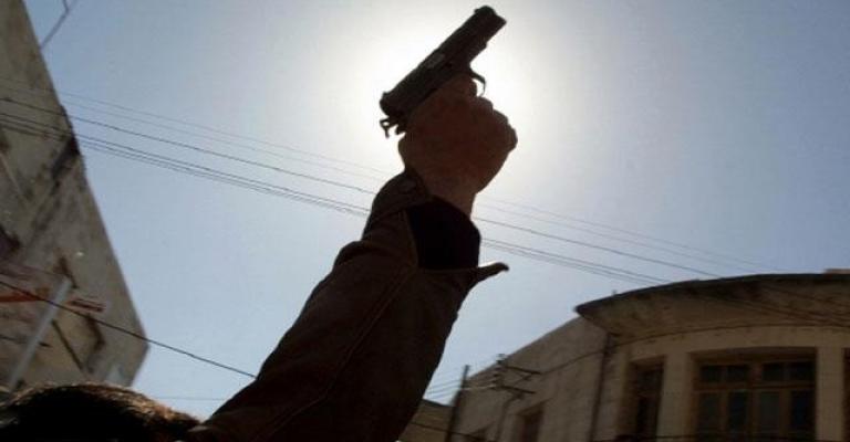 القبض على عريس ووالده إثر إطلاق عيارات نارية