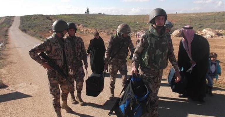 دخول 52 لاجئاً سورياً للأردن