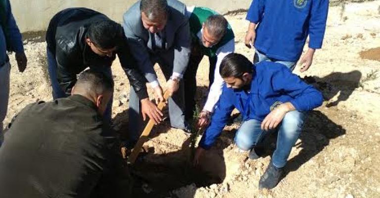 الاحتفال بيوم الشجرة في مستشفى الزرقاء الحكومي الاحتفال بيوم الشجرة في مستشفى الزرقاء الحكومي