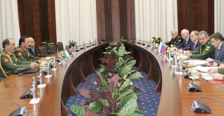 الزبن: الحفاظ على أمن الحدود أولوية القوات المسلحة