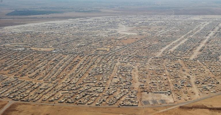 اللاجئون السوريون .. نحو تمكين مجتمعي في الدول المضيفة اللاجئون السوريون .. نحو تمكين مجتمعي في الدول المضيفة