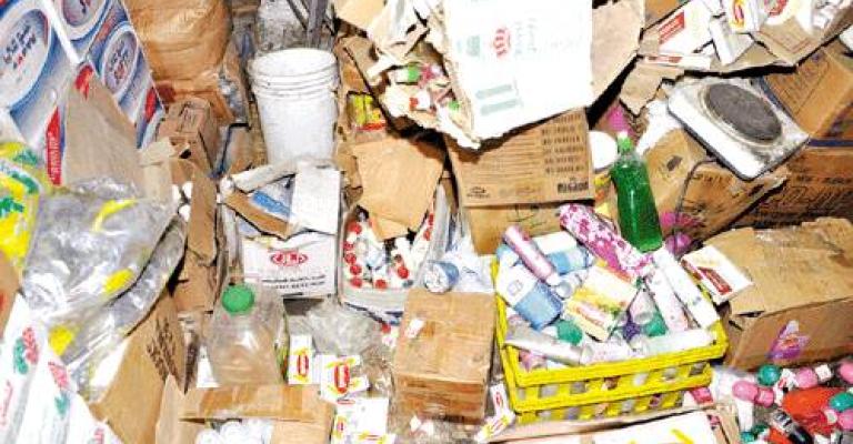 اغلاق مصانع ومؤسسات غذائية وانذارات واحالات للمحاكم بالزرقاء اغلاق مصانع ومؤسسات غذائية وانذارات واحالات للمحاكم بالزرقاء