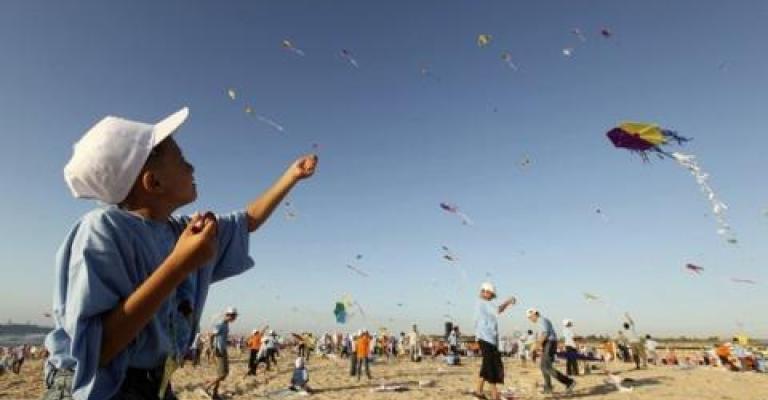 الطائرات الورقية تعيد لأطفال الزعتري فرحتهم المسلوبة !