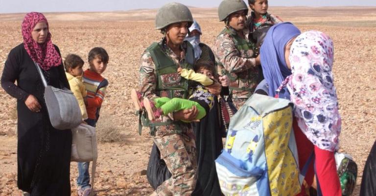 دخول 85 لاجئاً سوريّاً للأردن