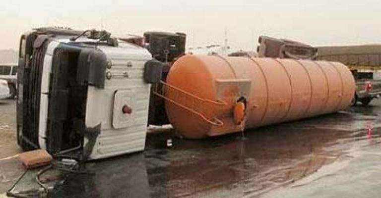 العقبة: تدهور صهريج محروقات واحتراقه