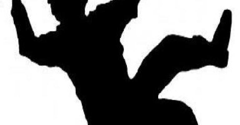 وفاة شخص إثر حادث سقوط في عمّان وفاة شخص إثر حادث سقوط في عمّان