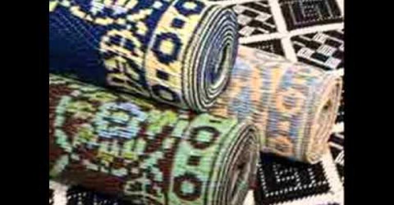 تردي المعيشة يعيد زرقاويين الى زمن "الحصيرة"