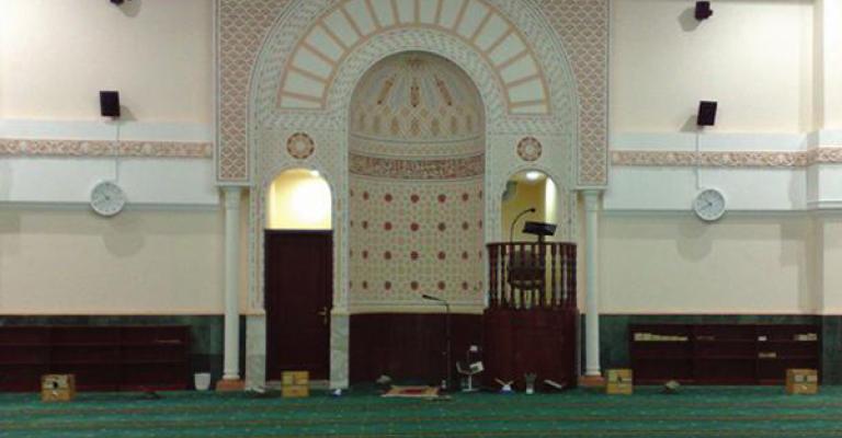 ابتعاث ألف إمام لدراسة الشريعة