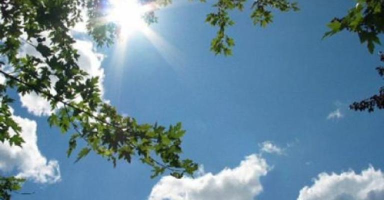 أجواء دافئة نهاراً وباردة ليلاً