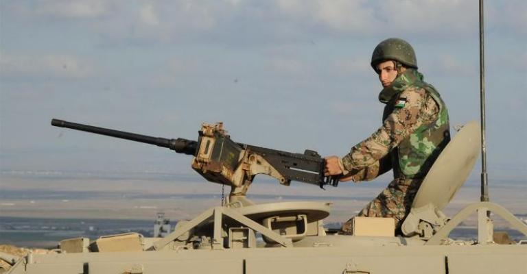 الجيش: القبض على متسلل لدولة مجاورة