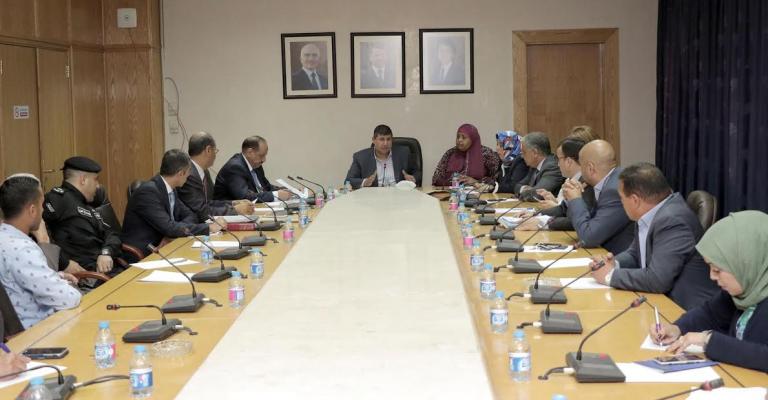 الداخلية تستأجرمبنى الجوازات في جرش والعقبة للتسهيل على "الغزيين" الداخلية تستأجرمبنى الجوازات في جرش والعقبة للتسهيل على "الغزيين"