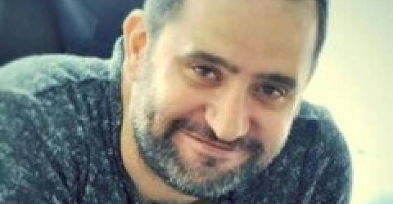 بالشمع الأحمر