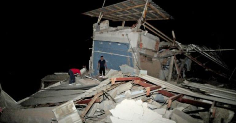 زلزال يقتل العشرات في الإكوادور