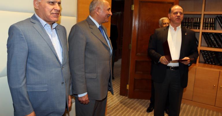 الملك يغادر إلى أبو ظبي