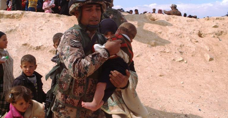 دخول 1215 لاجئاً سورياً للأردن