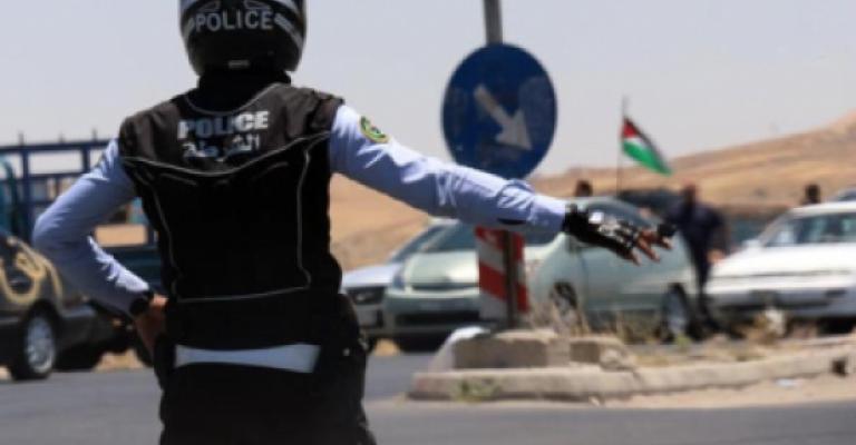 تشديد عقوبات مخالفات السير.. بين الردع والإجحاف تشديد عقوبات مخالفات السير.. بين الردع والإجحاف