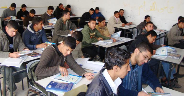 "التربية" تعمم الخطة الدراسية الجديدة للصف 11 الأدبي "التربية" تعمم الخطة الدراسية الجديدة للصف 11 الأدبي