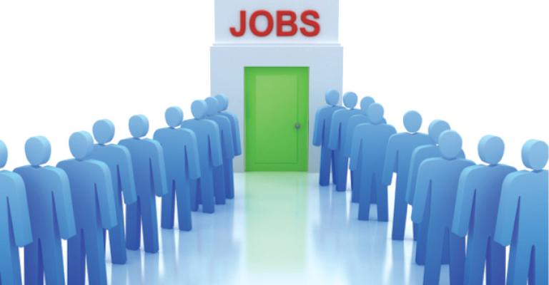 "العمل": وظائف للأردنيين في الخليج