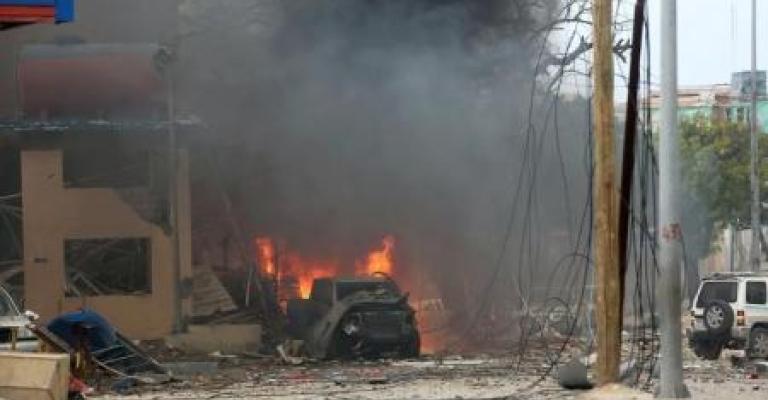 "الشباب الصومالية" تهاجم فندقا في مقديشو