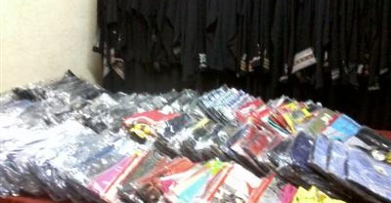 توزيع ملابس العيد على أسر محتاجة في الكرك توزيع ملابس العيد على أسر محتاجة في الكرك