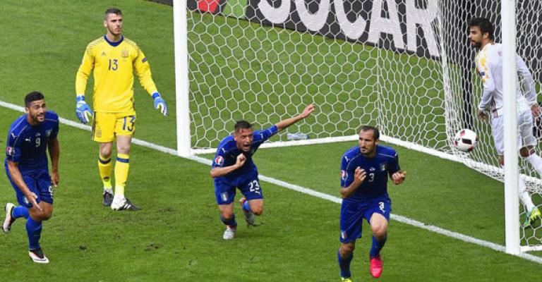 إيطاليا وآيسلندا يكملان عقد المتأهلين لدور الثمانية في اليورو - تقرير صوتي