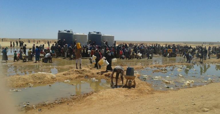 الرقبان.. أوضاع معيشية كارثية يعيشها النازحون السوريون الرقبان.. أوضاع معيشية كارثية يعيشها النازحون السوريون