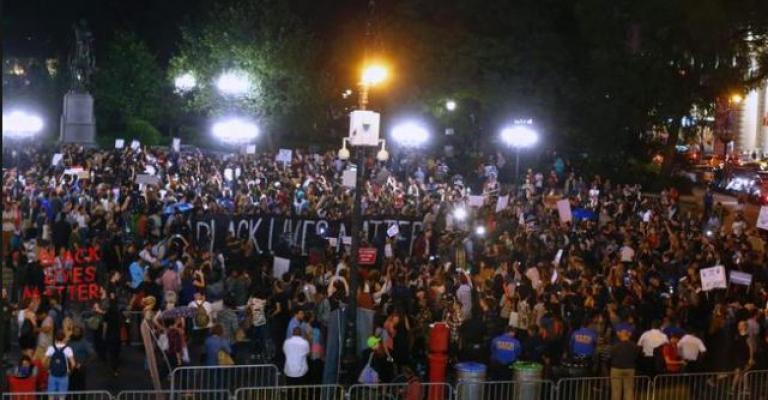 تظاهرة في نيويورك لليلة الثالثة على التوالي ضد عنف الشرطة