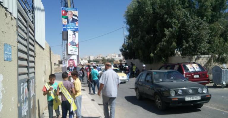 دعاية علنية وشكاوى من عدم معرفة أماكن الاقتراع