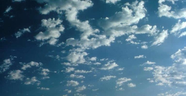 أجواء معتدلة ومائلة للبرودة مساء