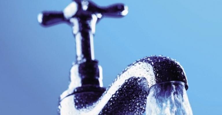 700 متر مكعب في الساعة المياه المضخوخة في البادية الشمالية