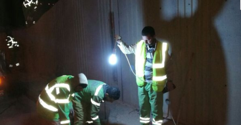 الأمانة تواصل أعمال تنظيف مناهل وشبكات تصريف مياه الأمطار