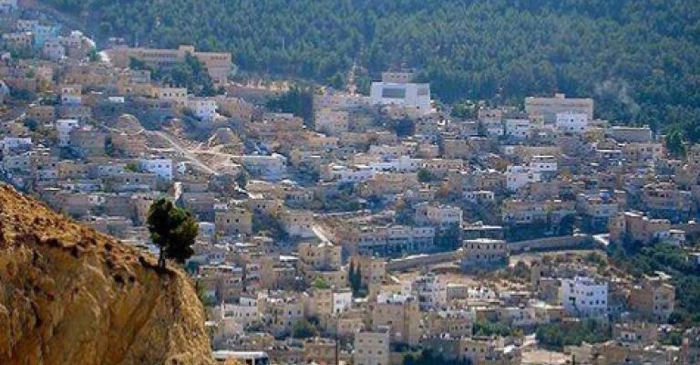 إعادة تأهيل وصيانة طرق في بصيرا إعادة تأهيل وصيانة طرق في بصيرا