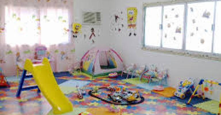 المادة 72 الحضانات في بيئة العمل .. تفعيل أم تعديل