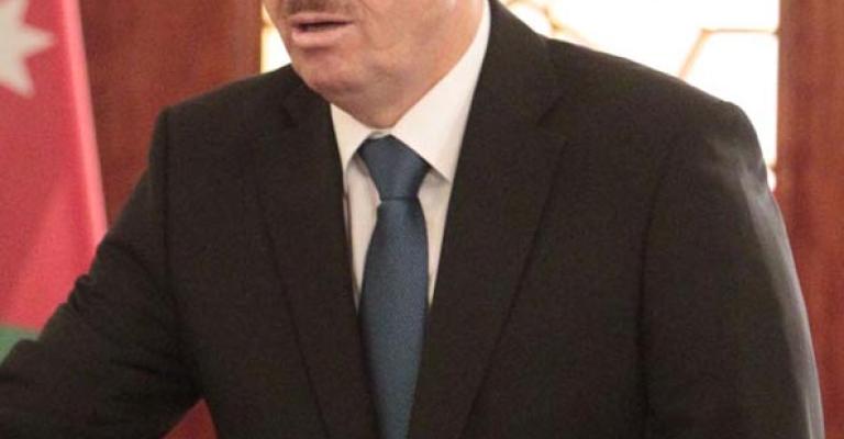 وزير الصحة يؤكد اتخاذ اجراءات لضمان توفر الادوية دون انقطاع