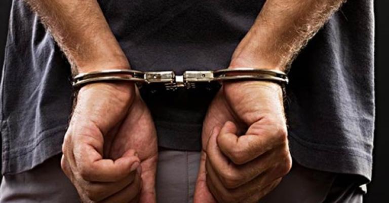 القبض على عصابة سرقت مركزا تجاريا في إربد القبض على عصابة سرقت مركزا تجاريا في إربد