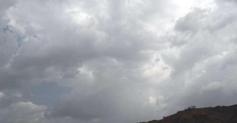 أجواء غائمة جزئيا وفرصة لتساقط الثلوج الأحد أجواء غائمة