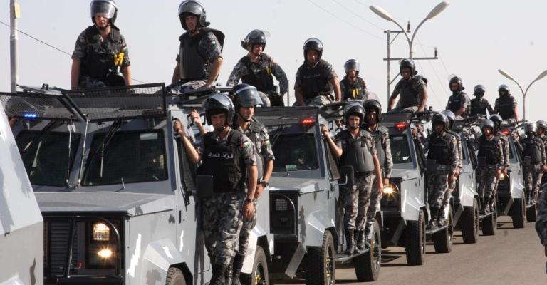 مركز القدس يدعو لمراقبة أداء الأجهزة الأمنية مركز القدس يدعو لمراقبة أداء الأجهزة الأمنية