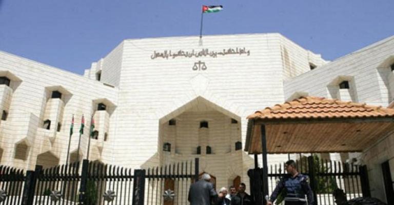 الإعدام لأحد المتهمين بمقتل الشهيدين الدراوشة والجراورة الإعدام لأحد المتهمين بمقتل الشهيدين الدراوشة والجراورة