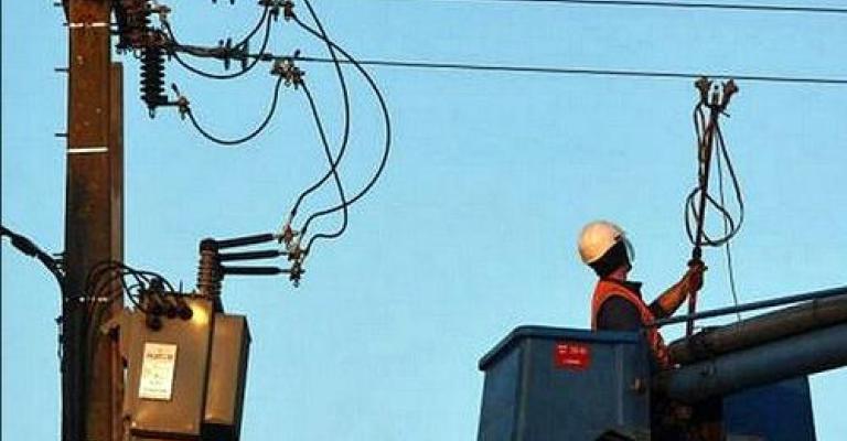 الكهرباء الأردنية تعالج 663 عطلا من اصل 668