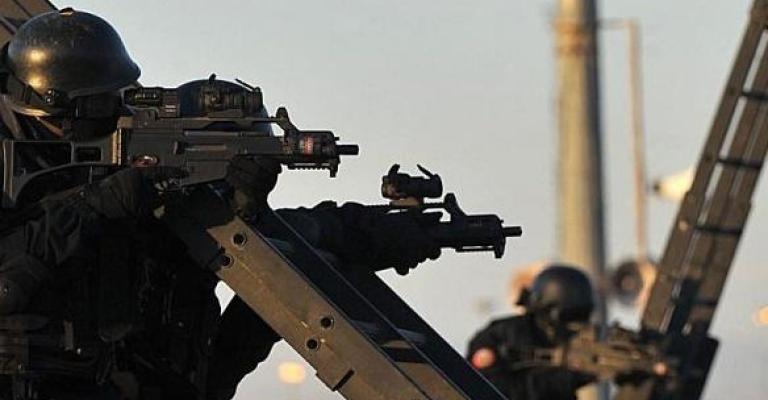 مكافحة الإرهاب.. هل نتوسع بالعقوبات أم بالحوار؟ مكافحة الإرهاب.. هل نتوسع بالعقوبات أم بالحوار؟