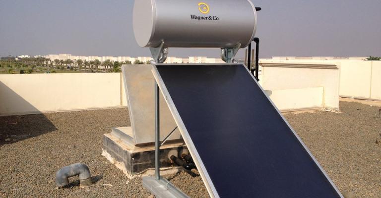 اتفاقية لتركيب 20 ألف سخان شمسي للمنازل