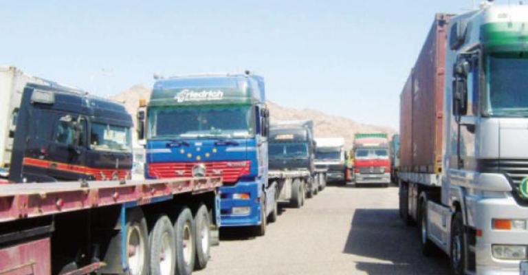 سائقو الشاحنات يواصلوت اعتصامهم المفتوح‎