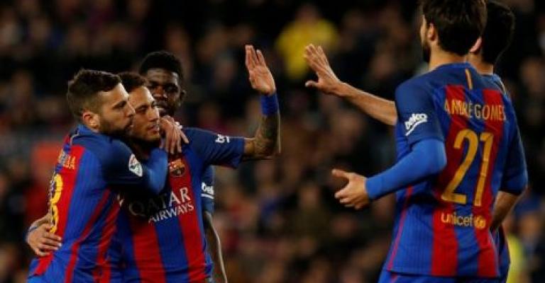 برشلونة ينتزع الصدارة من ريال مدريد برشلونة ينتزع الصدارة من ريال مدريد