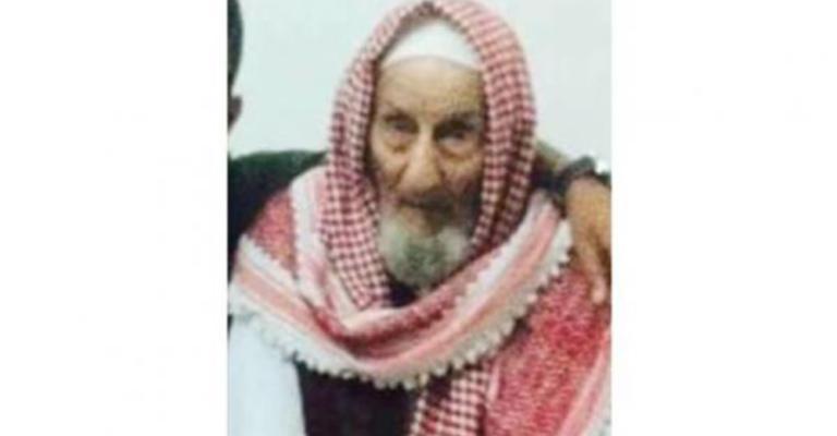 الموت يغيب آخر رفاق عمر المختار عن 110 أعوام الموت يغيب آخر رفاق عمر المختار عن 110 أعوام