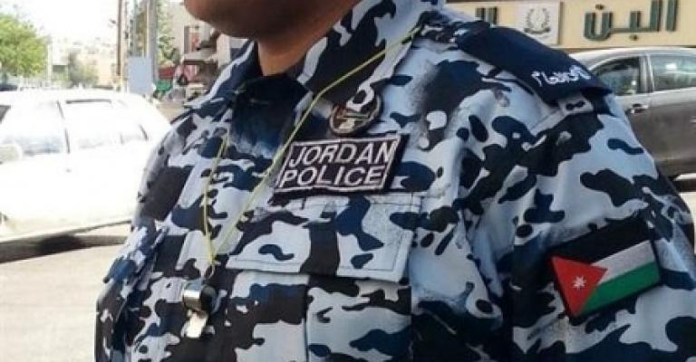 الزرقاء: إصابة رجل أمن برصاصة زميله بالخطأ الزرقاء: إصابة رجل أمن برصاصة زميله بالخطأ