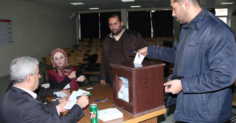 افتتاح صناديق الاقتراع بانتخابات "الأردنية" افتتاح صناديق الاقتراع بانتخابات "الأردنية"