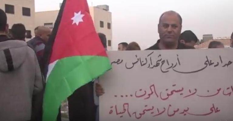 وقفة تضامنية مع ضحايا تفجيرات الكنائس المصرية وقفة تضامنية مع ضحايا تفجيرات الكنائس المصرية