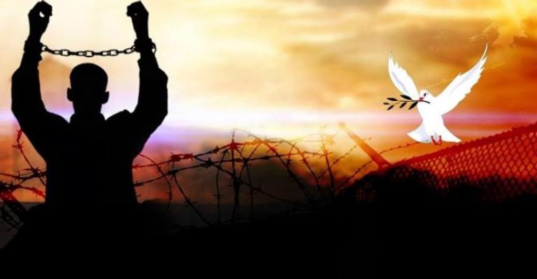 اليوم الأول.. بدء معركة "الـحـرية والـكـرامـة" اليوم الأول.. بدء معركة "الـحـرية والـكـرامـة"