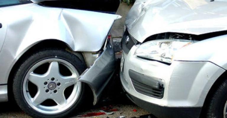 خو: إصابة 6 أشخاص بحادث تصادم